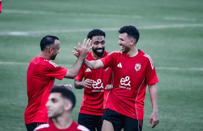 أخبار الاهلي | خروج الشحات وأفشة وأحمد رضا من قائمة الأهلي.. ونادر السيد يعلق على أخطاء الشناوي
